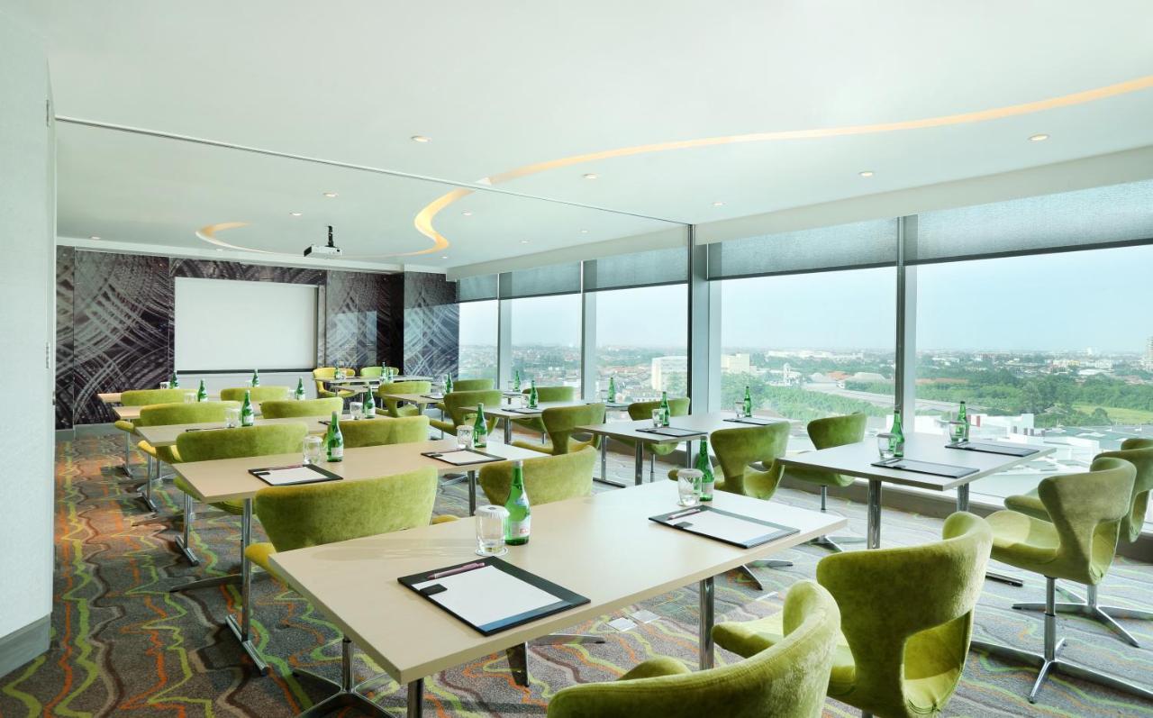 Novotel Tangerang Eksteriør bilde